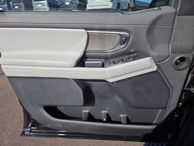 2025 Ford Expedition Platinum