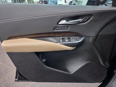 2024 Cadillac XT4 Premium Luxury