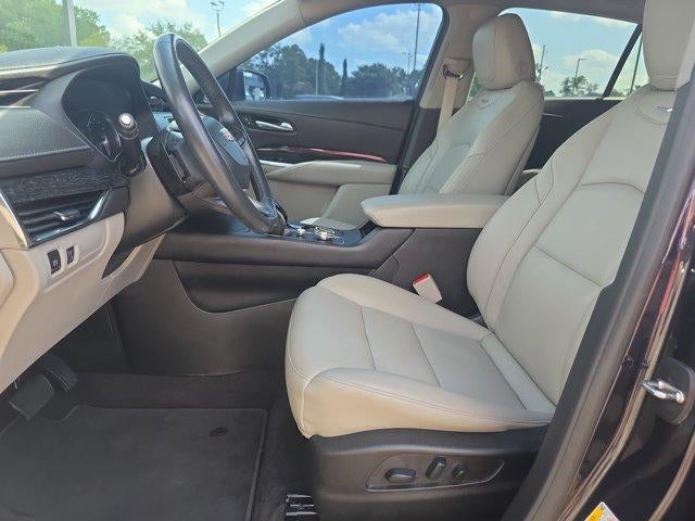 2023 Cadillac XT4 FWD Premium Luxury