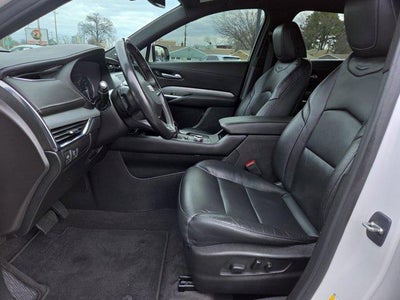 2023 Cadillac XT4 Premium Luxury