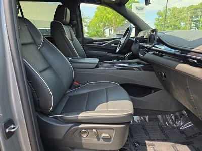 2024 Cadillac Escalade Sport