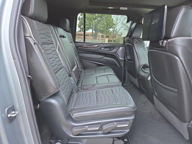 2023 Cadillac Escalade ESV Sport Platinum