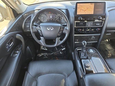 2024 INFINITI QX80 LUXE