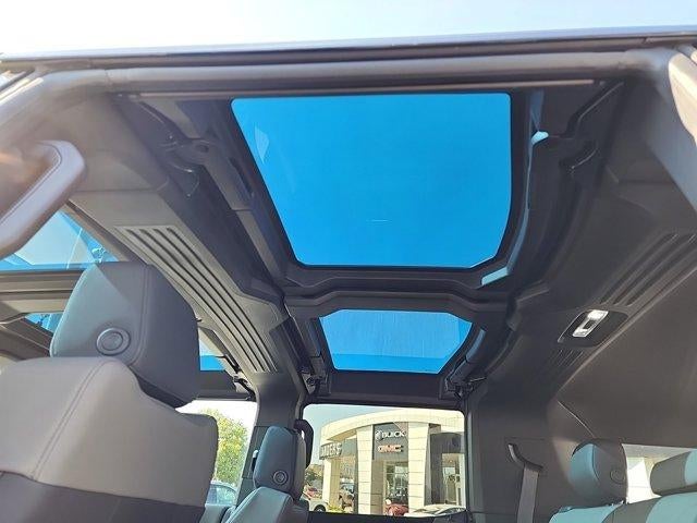 2025 GMC HUMMER EV SUV 3X