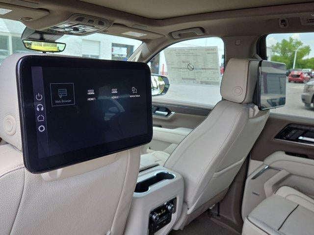 2026 GMC Yukon Denali - Photo 10