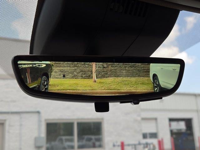 2026 GMC Yukon Denali - Photo 19