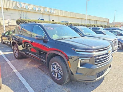 2025 Chevrolet Traverse FWD LT