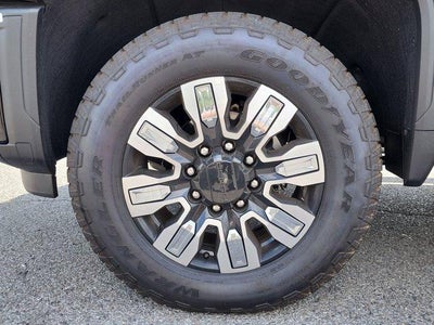 2025 GMC Sierra 2500 HD Denali