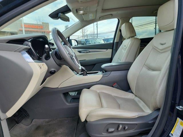 2017 Cadillac XT5 Luxury FWD