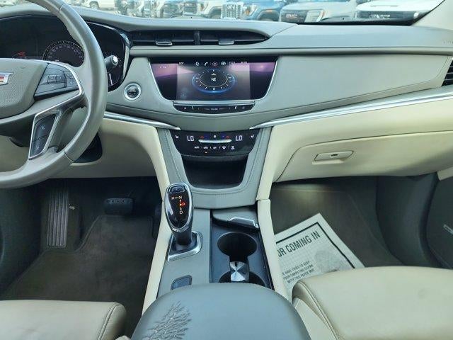 2017 Cadillac XT5 Luxury FWD