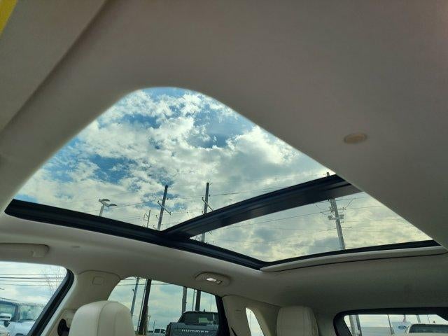 2017 Cadillac XT5 Luxury FWD