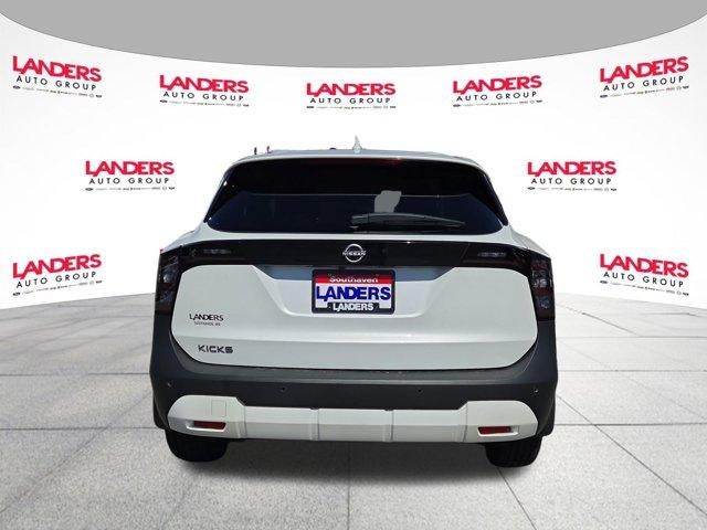 2025 Nissan Kicks SV