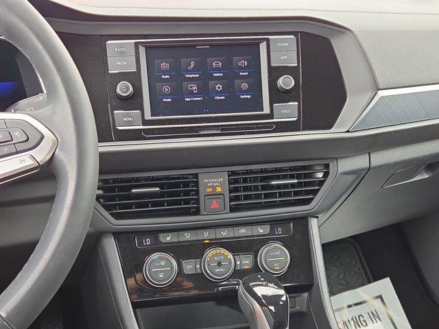 2023 Volkswagen Jetta SE