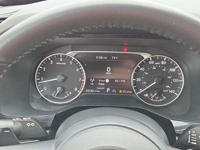 2025 Nissan Pathfinder SV