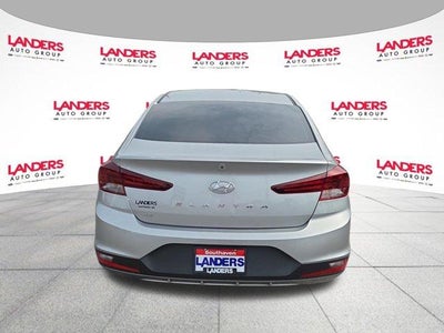 2020 Hyundai Elantra SE