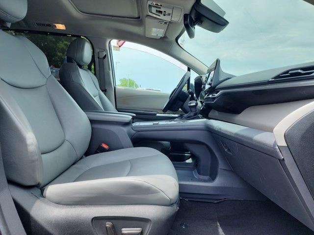 2024 Toyota Sienna XLE