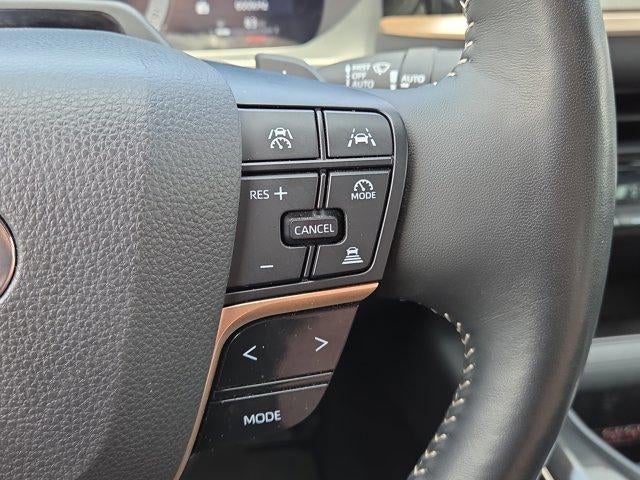2024 Toyota Crown Platinum