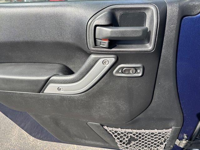 2013 Jeep Wrangler Unlimited 4WD 4dr Sahara