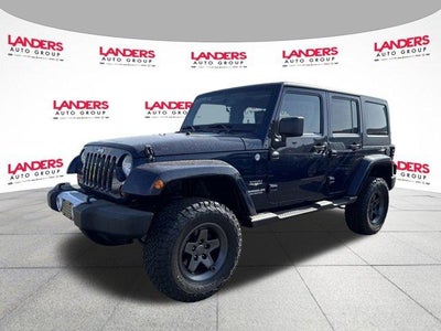 2013 Jeep Wrangler Unlimited 4WD 4dr Sahara
