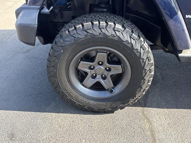 2013 Jeep Wrangler Unlimited 4WD 4dr Sahara