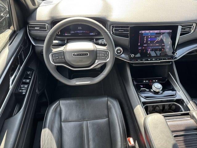 2023 Jeep Wagoneer L 4x4