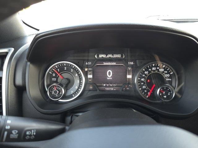 2022 RAM 1500 Big Horn 4x4 Crew Cab 5'7" Box