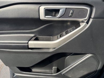 2022 Ford Explorer XLT RWD