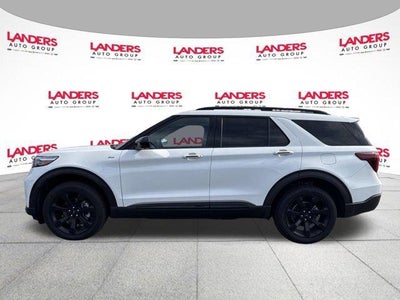 2022 Ford Explorer ST-Line 4WD