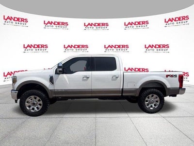 2019 Ford Super Duty F-250 SRW LARIAT 4WD Crew Cab 6.75' Box