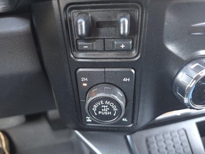 2023 Ford Super Duty F-250 SRW LARIAT 4WD Crew Cab 6.75' Box