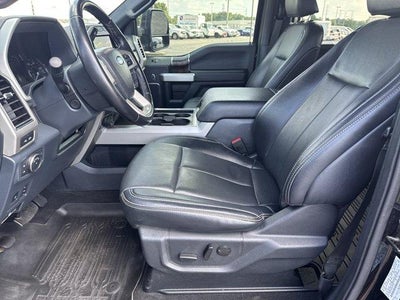 2022 Ford Super Duty F-250 SRW LARIAT 4WD Crew Cab 6.75' Box