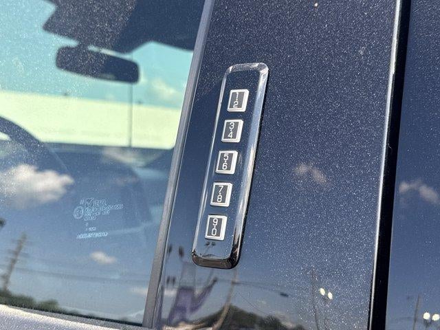 2022 Ford Super Duty F-250 SRW LARIAT 4WD Crew Cab 6.75' Box