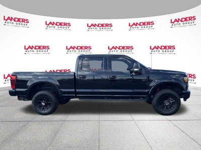 2022 Ford Super Duty F-250 SRW LARIAT 4WD Crew Cab 6.75' Box