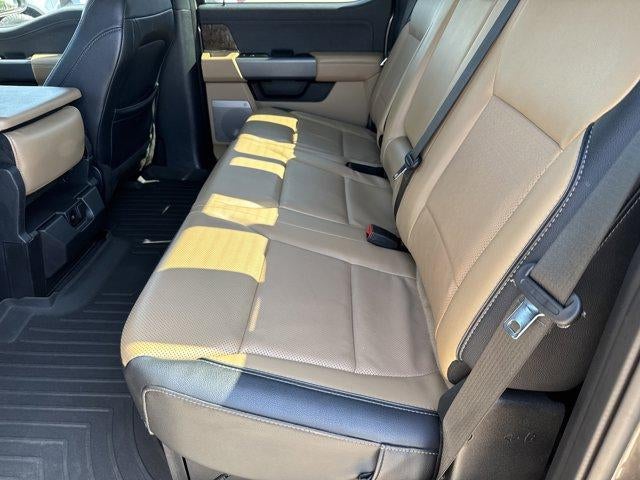 2023 Ford Super Duty F-250 SRW LARIAT 4WD Crew Cab 6.75' Box