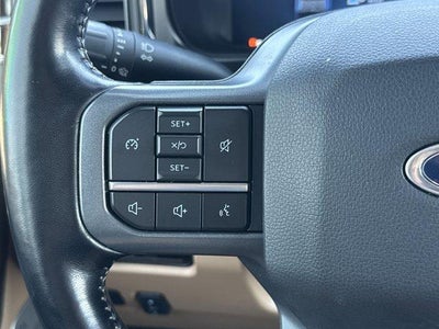 2023 Ford Super Duty F-250 SRW LARIAT 4WD Crew Cab 6.75' Box