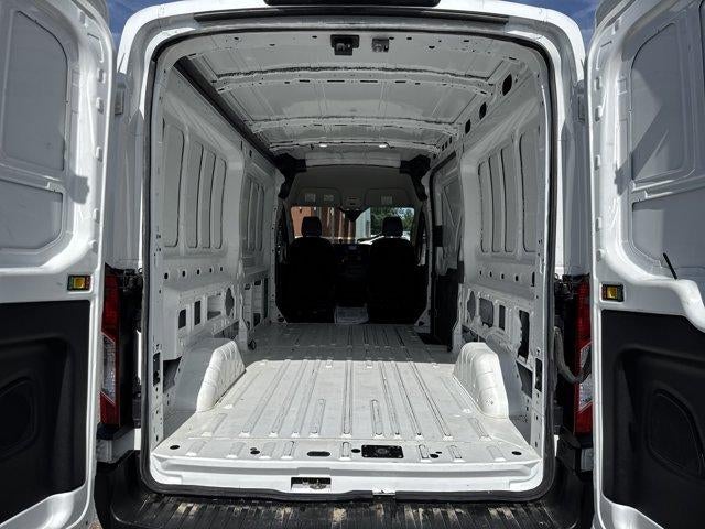 2024 Ford Transit Cargo Van T-250 148" Med Rf 9070 GVWR RWD