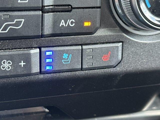 2020 Ford F-150 LARIAT 4WD SuperCrew 5.5' Box