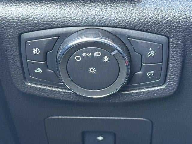 2016 Ford F-150 4WD SuperCrew 5-1/2 Ft Box XLT