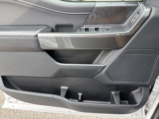 2022 Ford F-150 LARIAT 4WD SuperCrew 5.5' Box