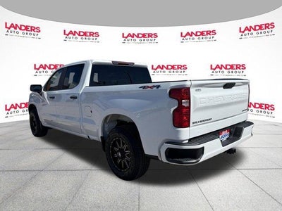 2022 Chevrolet Silverado 1500 Crew Cab Standard Box 4-Wheel Drive Custom