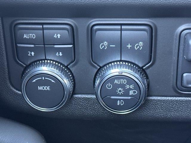 2024 GMC Yukon 4WD 4dr SLT