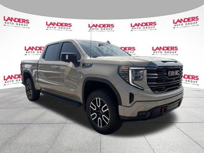 2022 GMC Sierra 1500 Crew Cab Short Box 4-Wheel Drive AT4