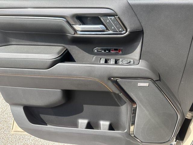 2022 GMC Sierra 1500 Crew Cab Short Box 4-Wheel Drive AT4