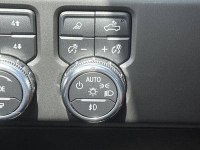 2022 GMC Sierra 1500 Crew Cab Short Box 4-Wheel Drive AT4