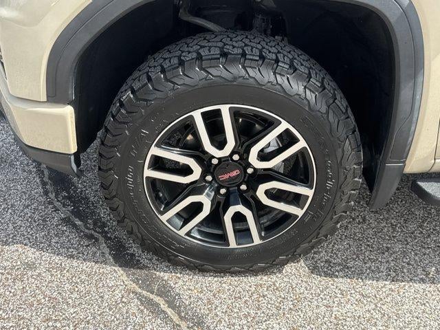 2022 GMC Sierra 1500 Crew Cab Short Box 4-Wheel Drive AT4