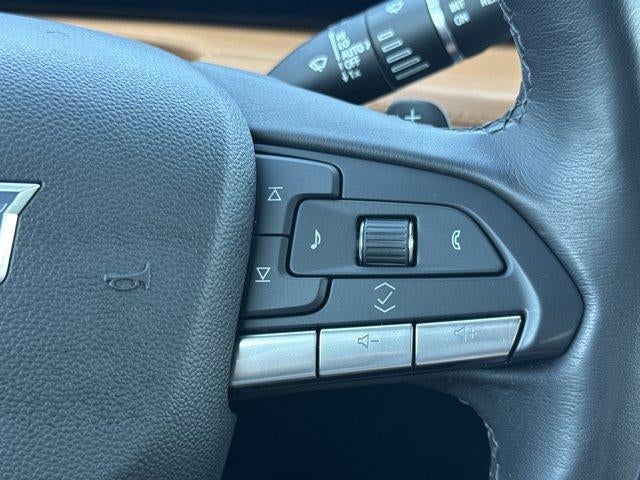 2024 Cadillac XT4 FWD 4dr Premium Luxury