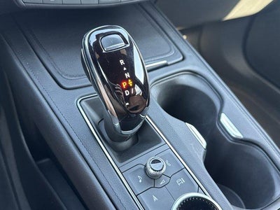 2024 Cadillac XT4 FWD 4dr Premium Luxury