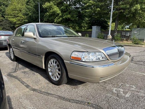 2006 Lincoln Town Car 4dr Sdn Signature