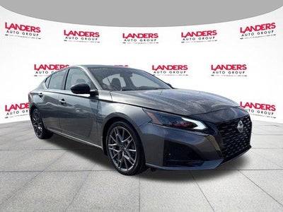 2023 Nissan Altima 2.0 SR Sedan