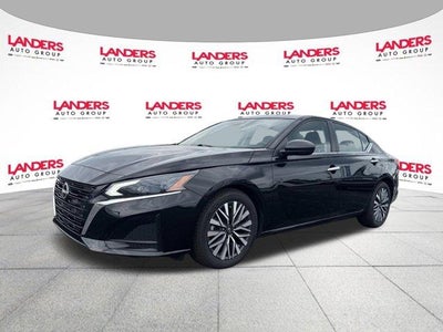 2024 Nissan Altima 2.5 SV Sedan